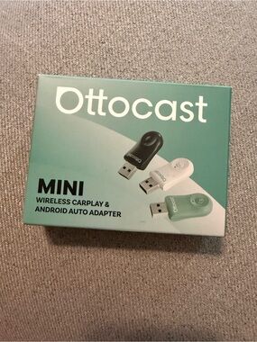 Ottocast MINI Wireless CarPlay & Android Auto Adapter - Black
